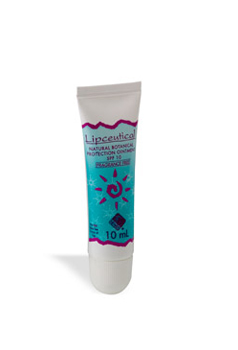 ליפסיוטיקל (Lipceutical) - משחת הגנה לשפתיים מרכיבים טבעיים בלבד.